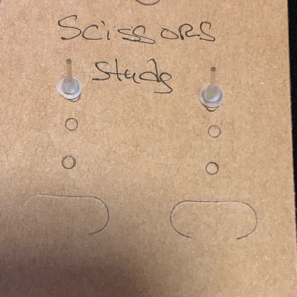 Earrings Studs - Picture 2 of 2